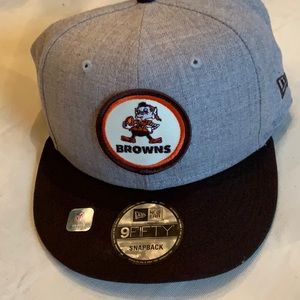 Cleveland browns hat NWT